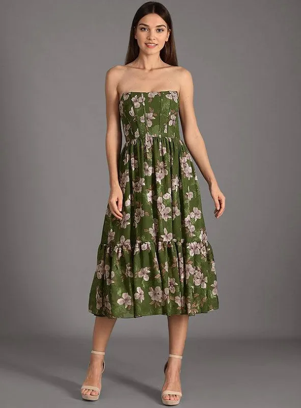 Pensacola and Destin Florida How to Dress as a Guest for a Wedding featuring Secret Garden Green with beautiful floral http://www.willowcreekfarmga.com/ https://617palafoxwharf.com/
