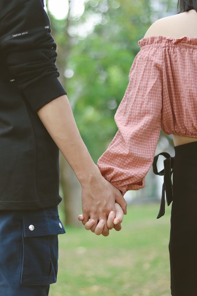 Pensacola FL Destin FL couple holding hands