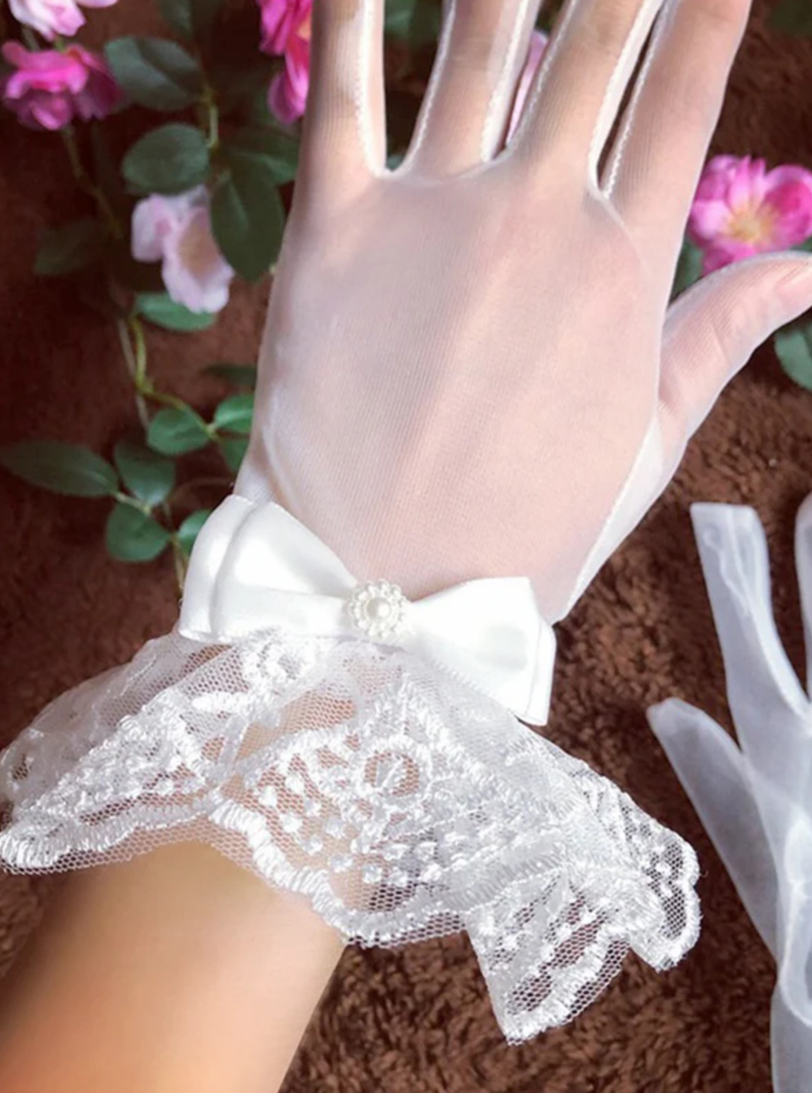 Pensacola event venue near Destin showing Lace Gloves with Bow