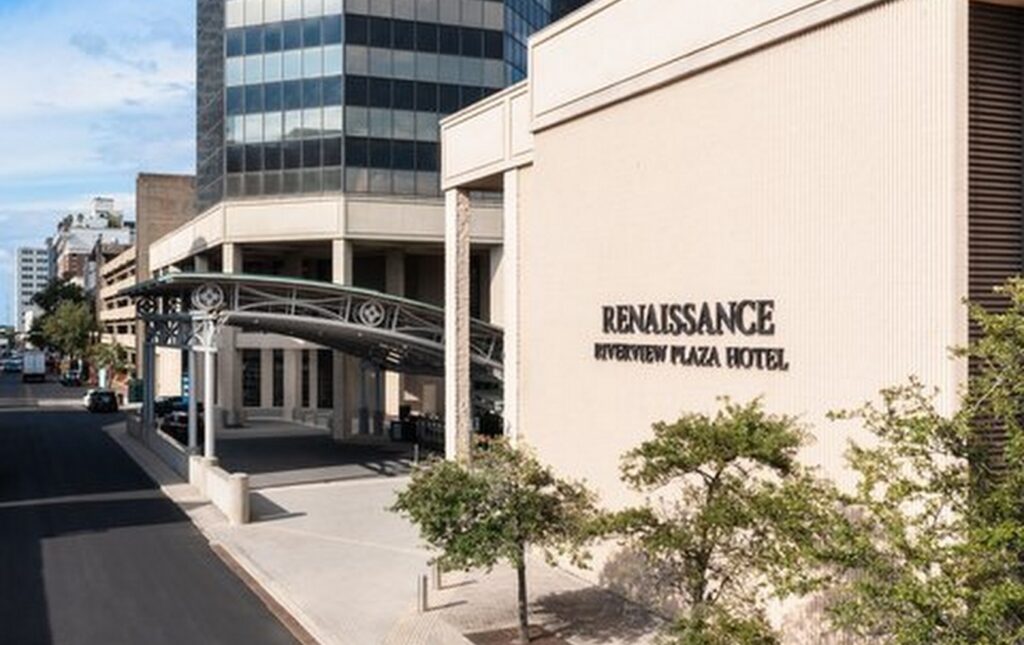 PALAFOX HOUSE—on your way to Pensacola weddings, stay at Renaissance Mobile Riverview Plaza Hotel near wedding venues Pensacola FL.