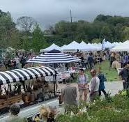 See the UNCOMMON Market while visiting Destin and then go to take a tour at downtown Pensacola wedding venues