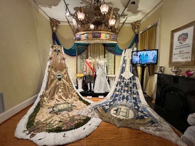 Elegant Mardi Gras display, a luxurious an idea for your wedding venue near me in Pensacola for themed events
